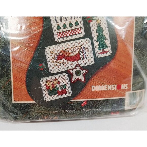 Dimensions Debbie Mumm Counted Cross Stitch Peace on Earth Angels Stocking - Picture 5 of 6